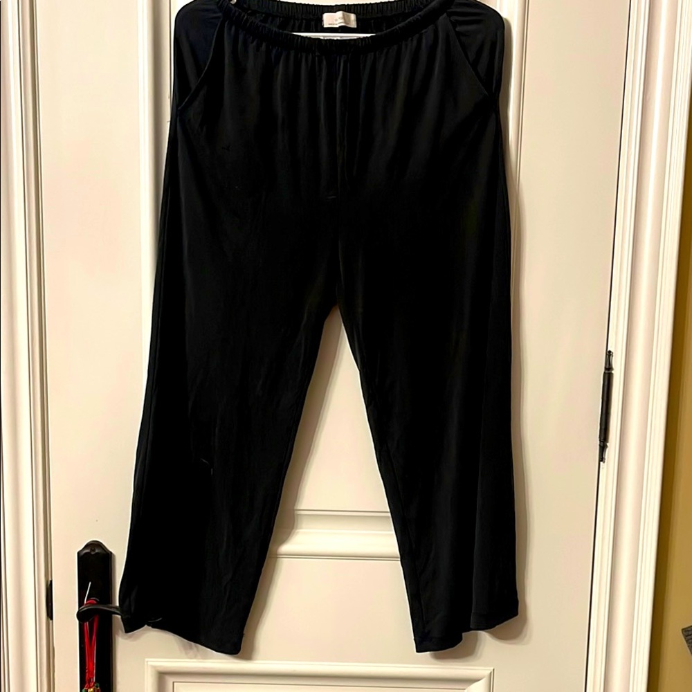 Chic Black Wide-Leg Pants